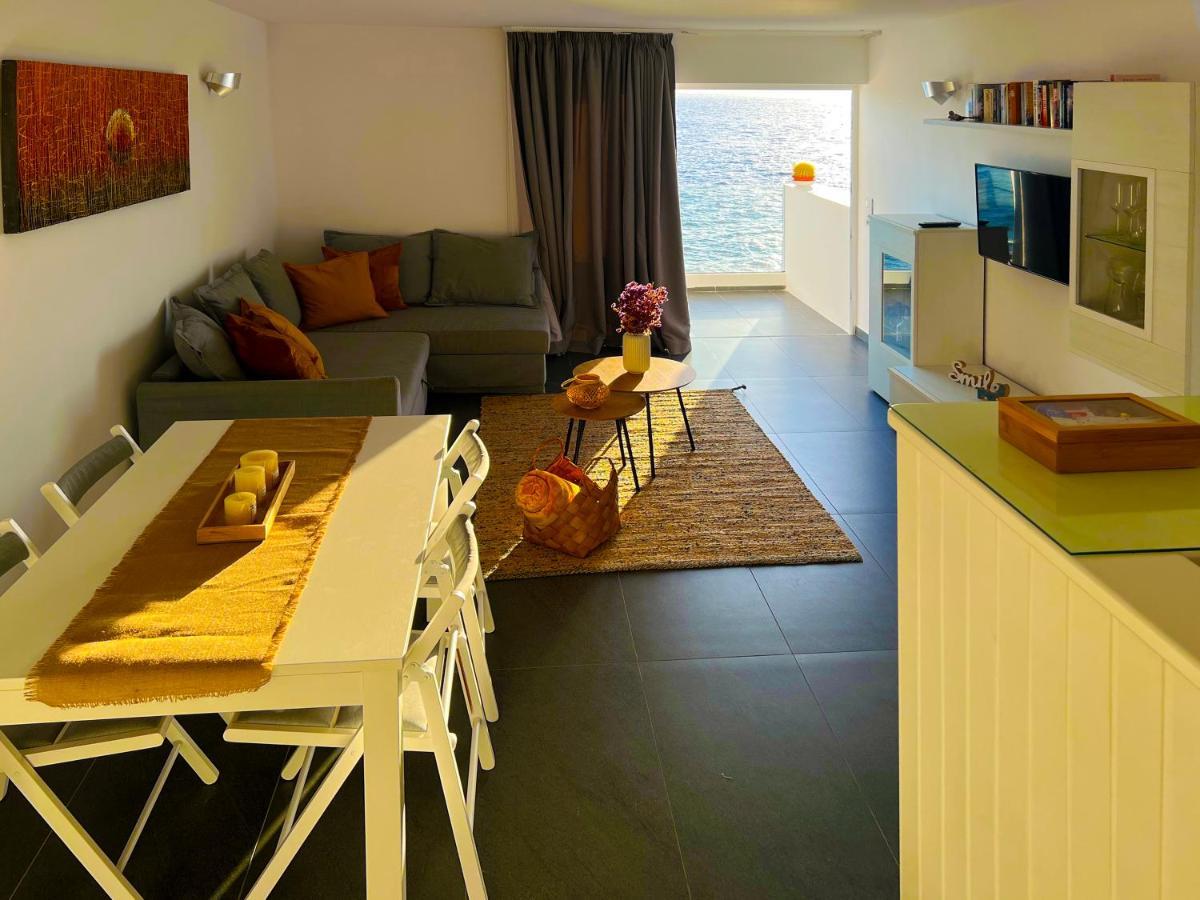 At The Ocean'S Edge Apartment Callao Salvaje Bagian luar foto